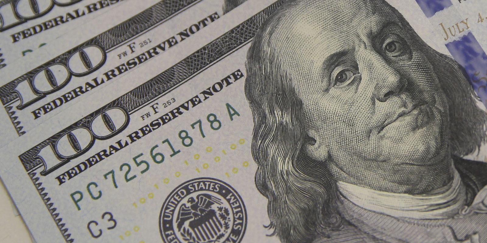 dolar-cai-para-r$-5,46-com-alivio-nas-tensoes-entre-eua-e-china