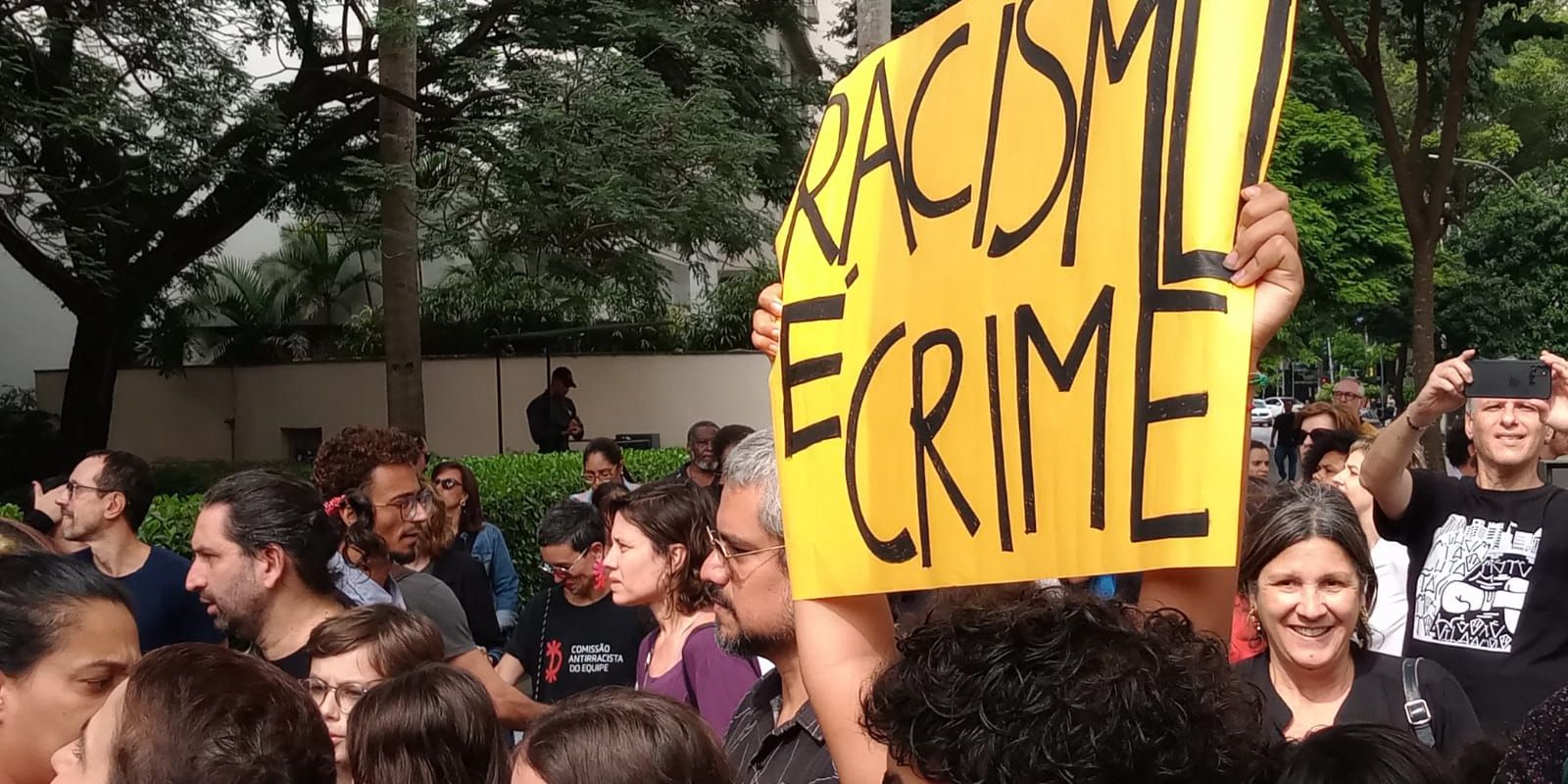 defensoria-pede-r$-759-mil-em-acao-contra-shopping-de-sp-por-racismo