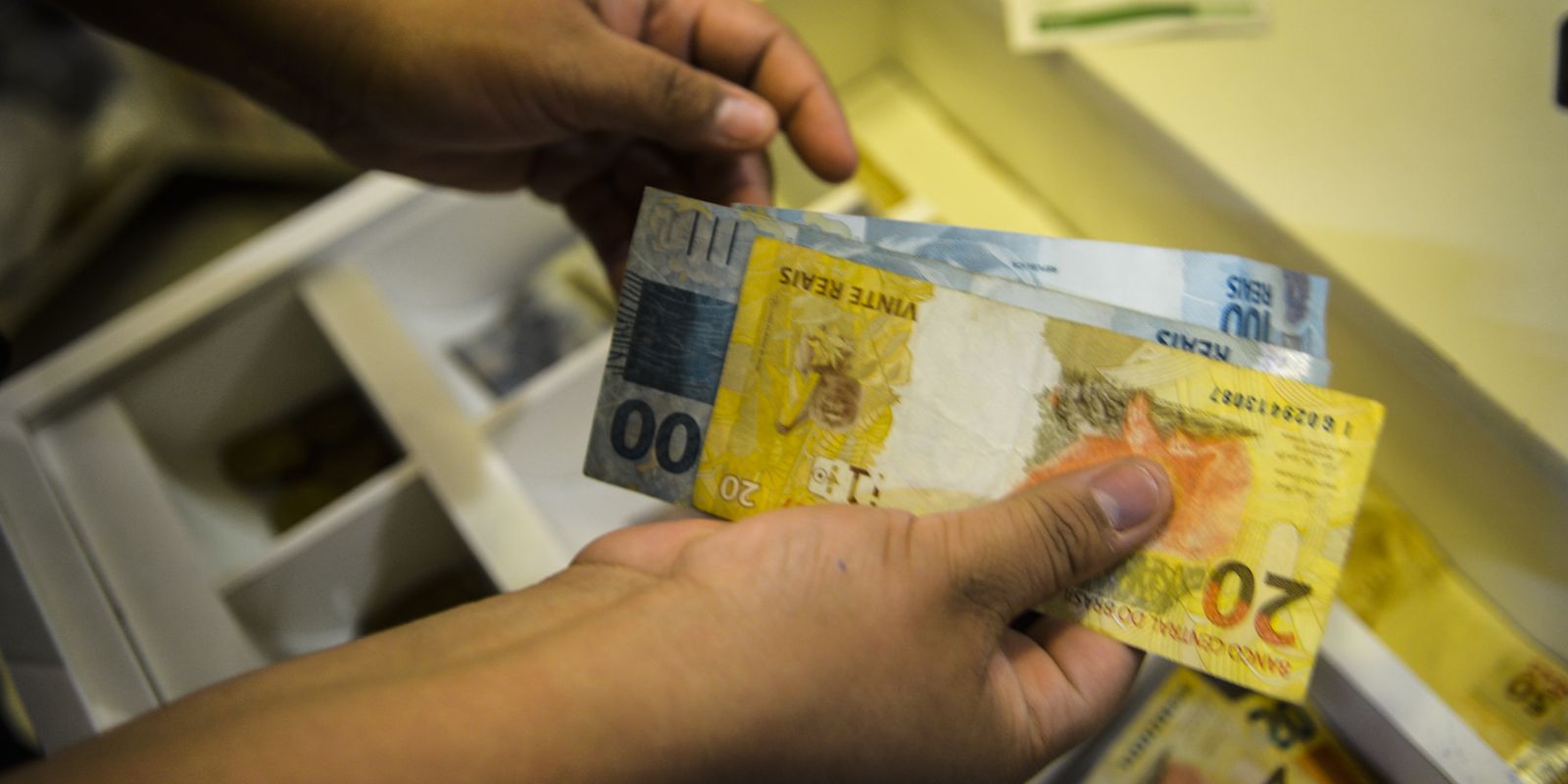 economia-brasileira-cresce-0,1%-no-terceiro-trimestre,-estima-fgv