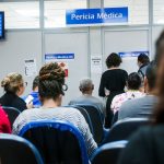 inss-cria-comite-para-reduzir-fila-de-2,8-milhoes-de-pedidos
