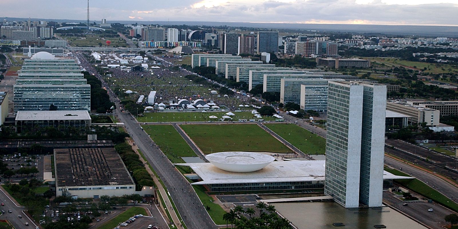 por-acordo,-congresso-derruba-vetos-a-projeto-sobre-dividas-de-estados