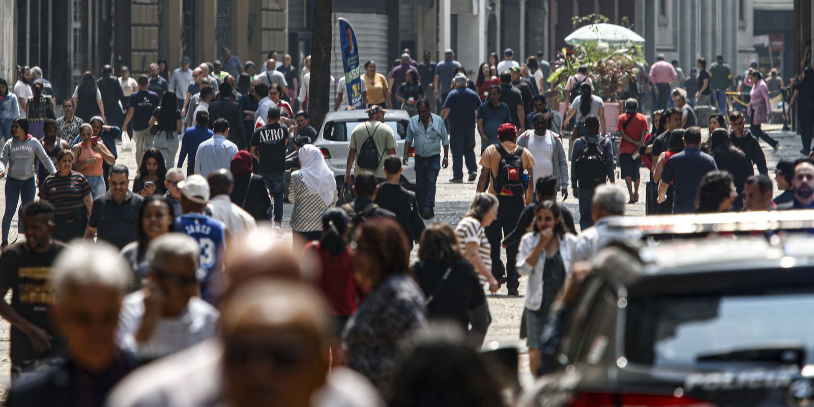 mais-de-8,6-milhoes-deixam-pobreza;-brasil-tem-melhor-nivel-desde-2012