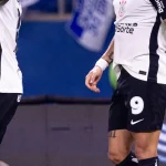copa-do-brasil:-depay-decide-e-corinthians-derrota-cruzeiro-por-1-a-0