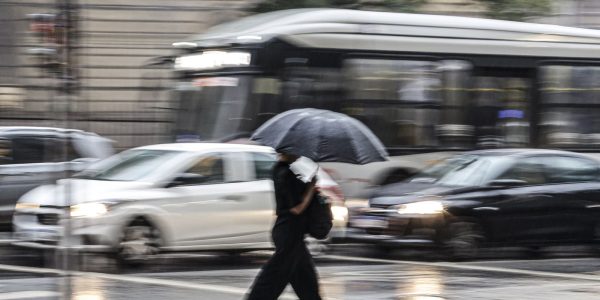 inmet-emite-alerta-para-o-rs-de-ventos-de-ate-100-km/h-e-tempestade