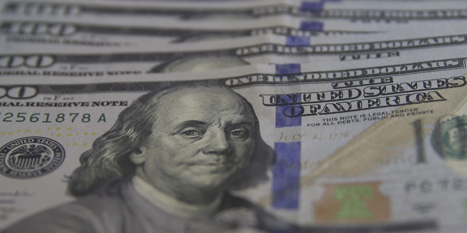dolar-fecha-em-r$-5,16-e-atinge-menor-valor-em-20-meses