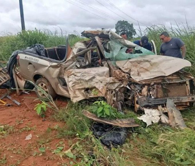 Grave acidente na BR-421 em Monte Negro deixa um morto e dois feridos
