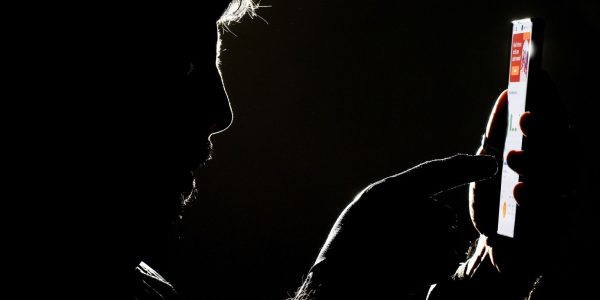conteudos-violentos-contra-a-mulher-viralizam-na-internet;-saiba-mais