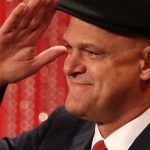 familia-se-despede-de-oscar-em-cerimonia-reservada-de-cremacao
