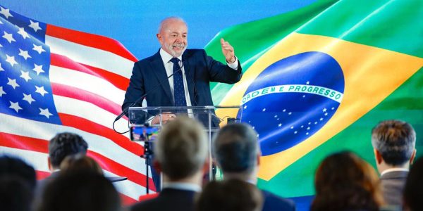 lula-e-trump-orientam-ministros-a-resolverem-tarifas-em-30-dias