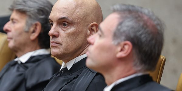 moraes-suspende-aplicacao-da-lei-da-dosimetria-ate-decisao-do-stf
