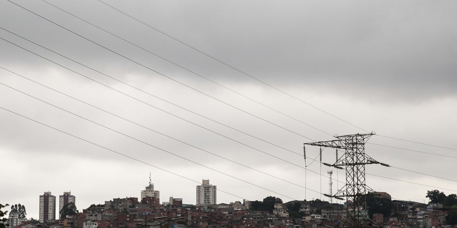 fim-de-semana-sera-de-temporal-no-sudeste-e-chuva-intensa-no-norte