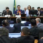 centrao-tenta-derrubar-transicao-de-60-dias-para-fim-da-escala-6×1
