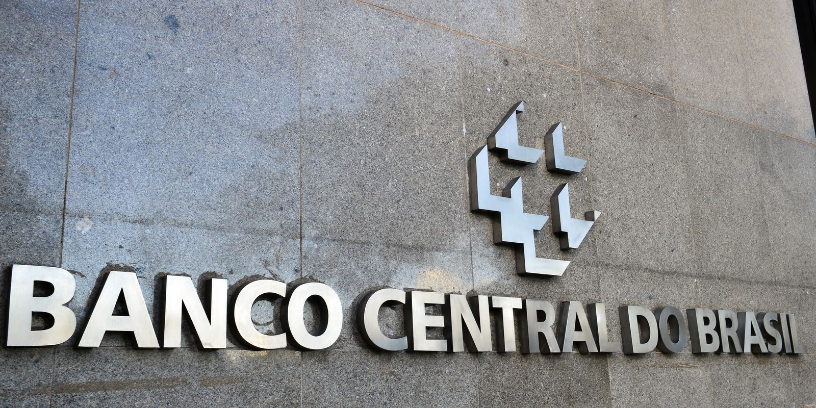 bc-regulamenta-regras-do-cmn-para-limitar-uso-do-fgc-por-bancos