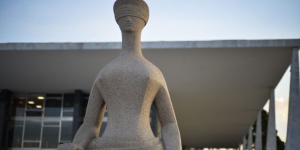stf:-sem-salario-e-fgts,-terceirizados-da-comunicacao-entram-em-greve