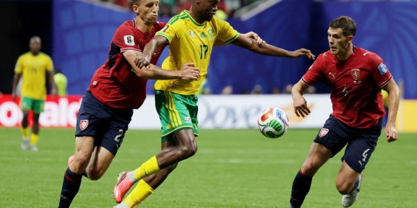 africa-do-sul-sofre-gol-aos-6-min,-reage-e-empata-com-republica-tcheca
