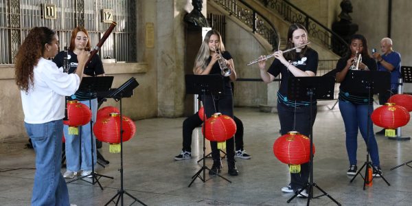 orquestra-juvenil-feminina-do-rio-leva-musica-brasileira-para-a-china