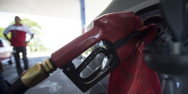 governo-inicia-retirada-gradual-de-subsidios-aos-combustiveis