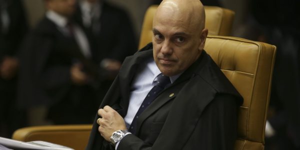 stf-da-48h-para-tribunais-explicarem-pagamentos-acima-do-limite-a-juiz