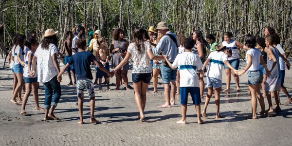 projeto-de-musica-e-valorizacao-do-mangue-conscientiza-alunos-no-rio