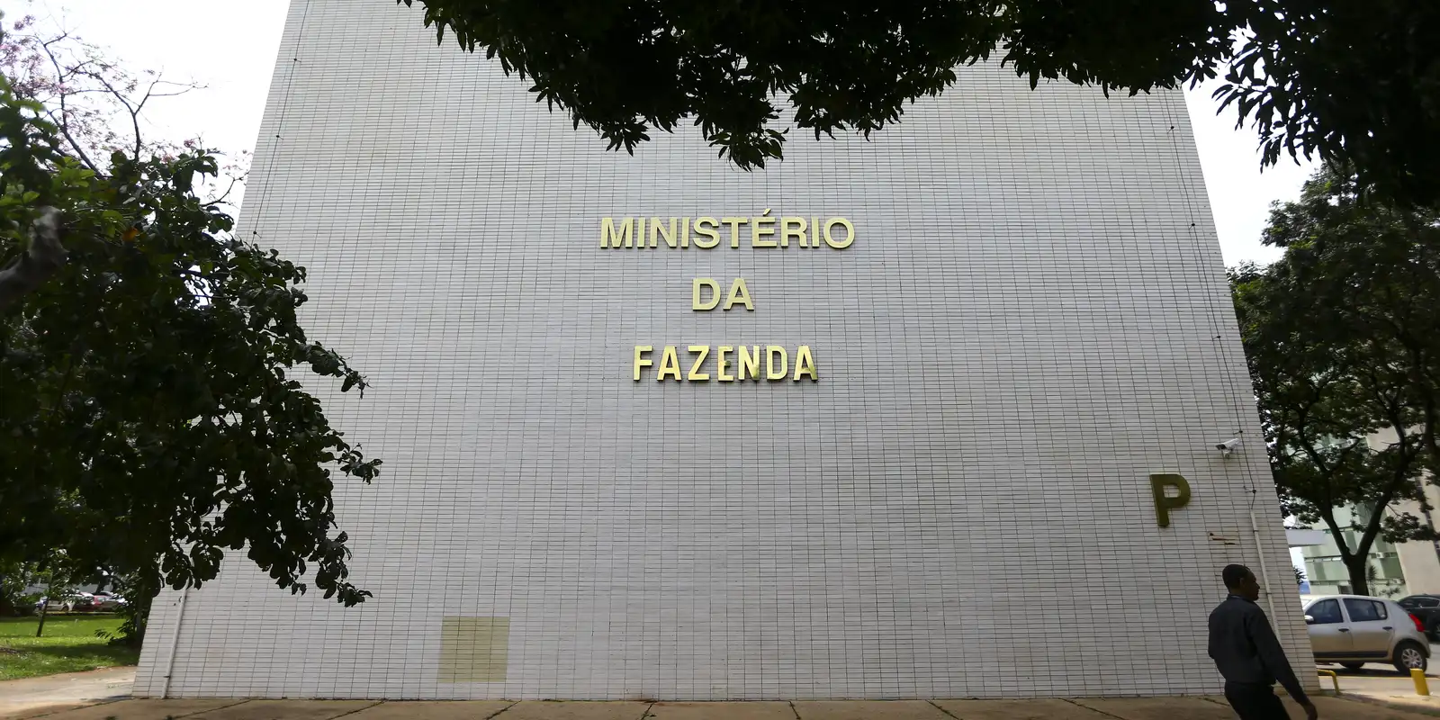 governo-deve-recorrer-ao-stf-sobre-pec-de-agentes-de-saude