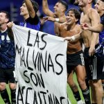 ato-de-jogadores-argentinos-reacende-debate-sobre-dominio-das-malvinas