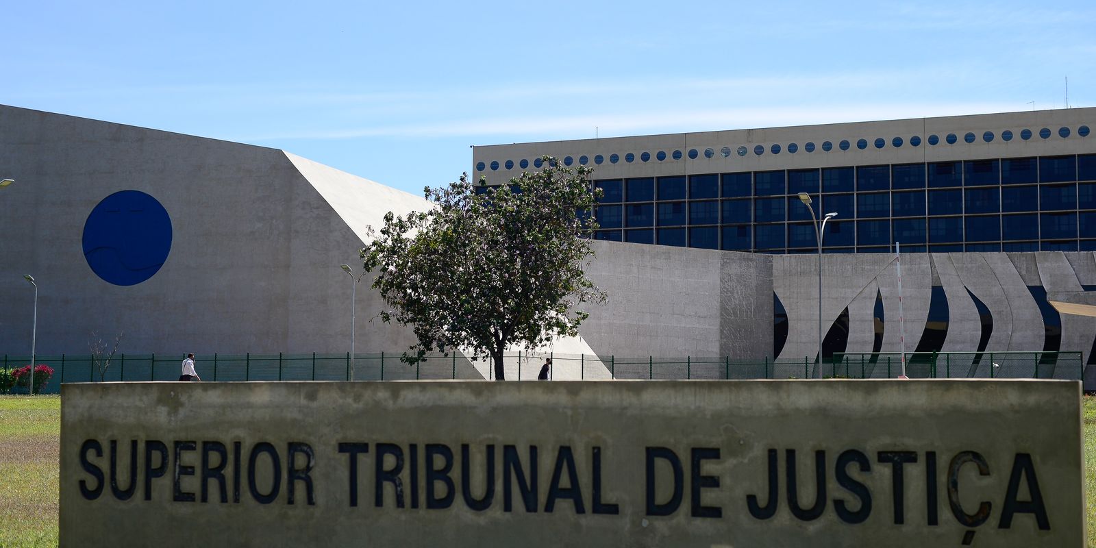 stj-libera retomada-de cobranca-de-dividas-do-grupo-manguinhos